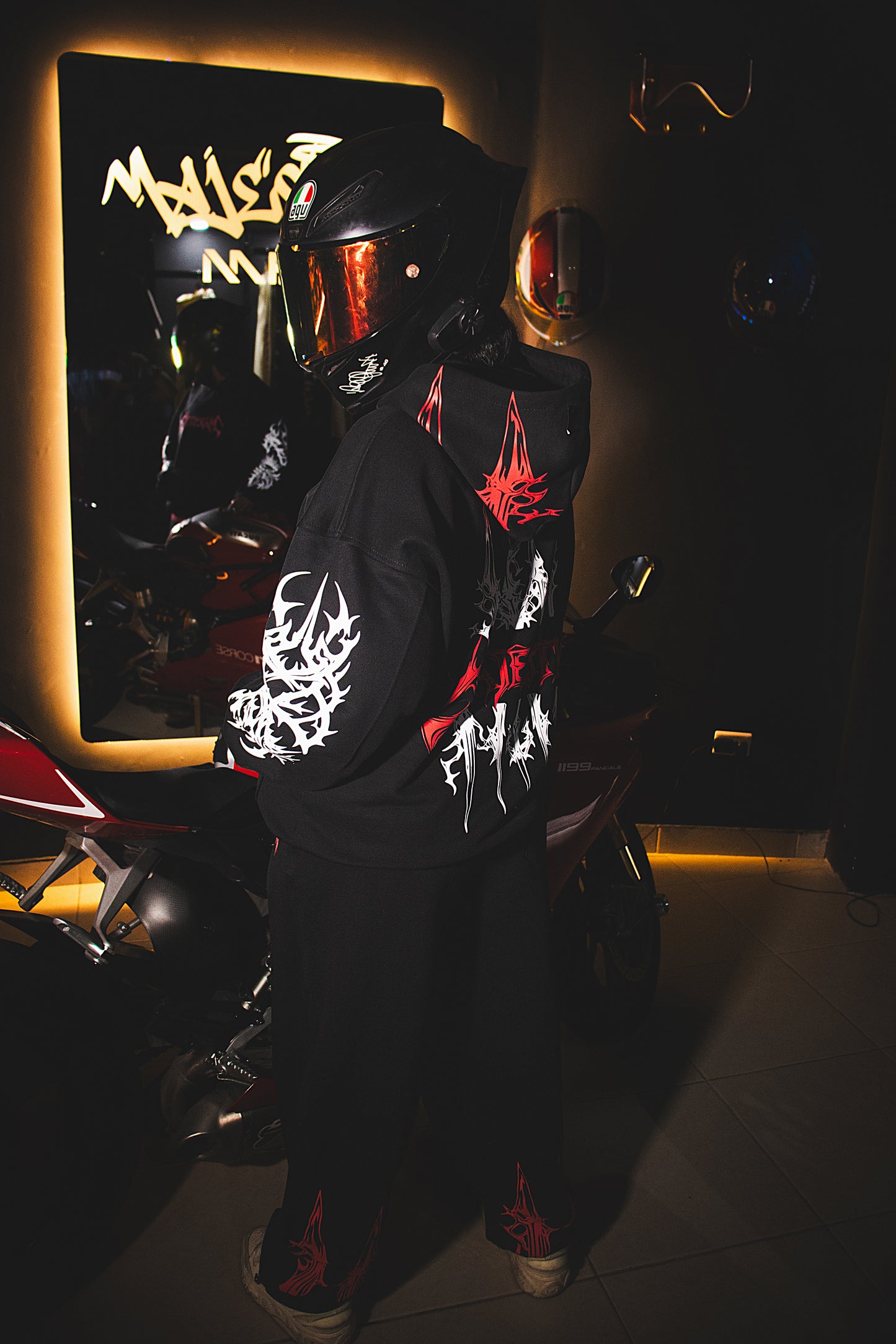 Hoodie Edición Majestic Berserker