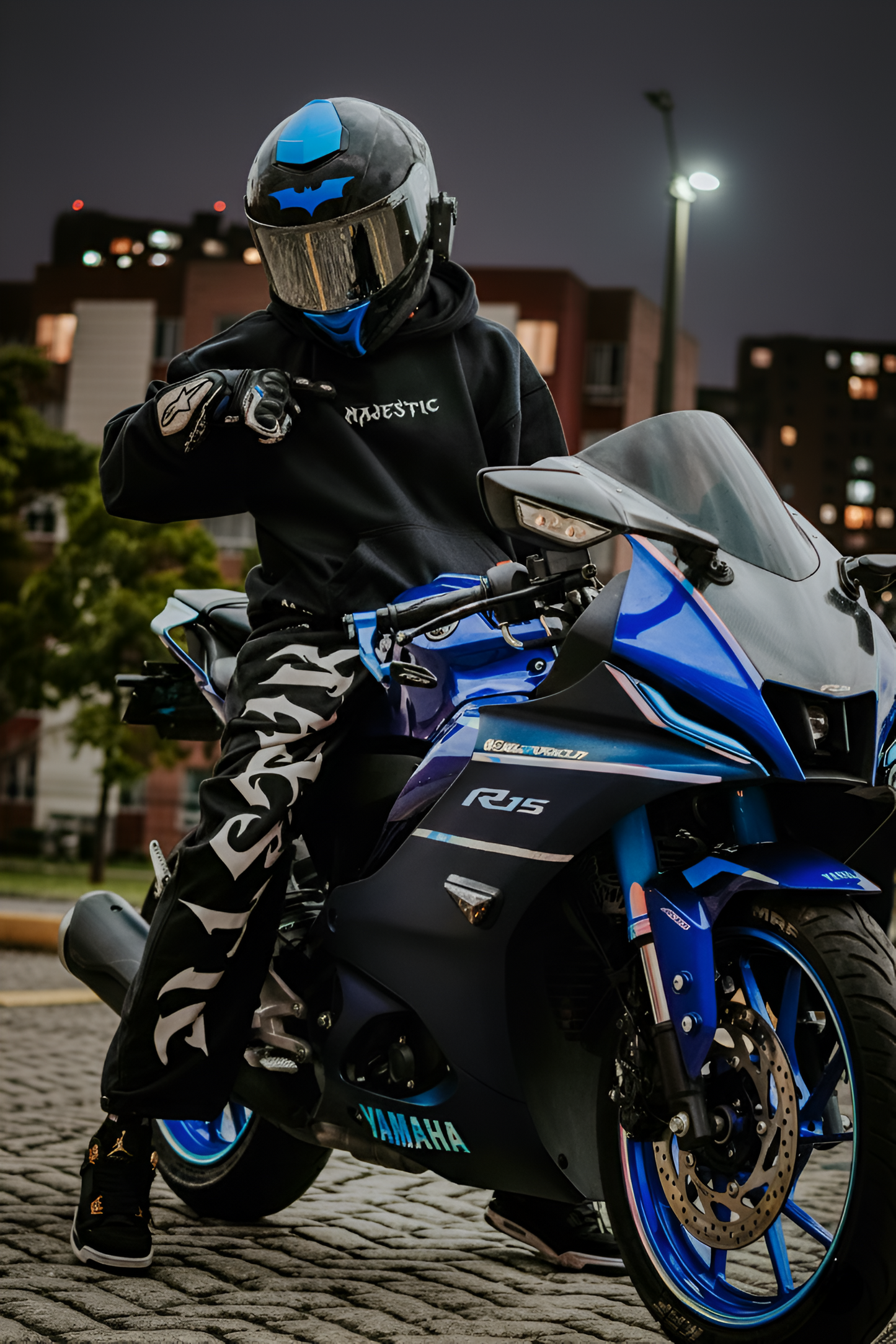 Hoodie Edición Majestic Destiny