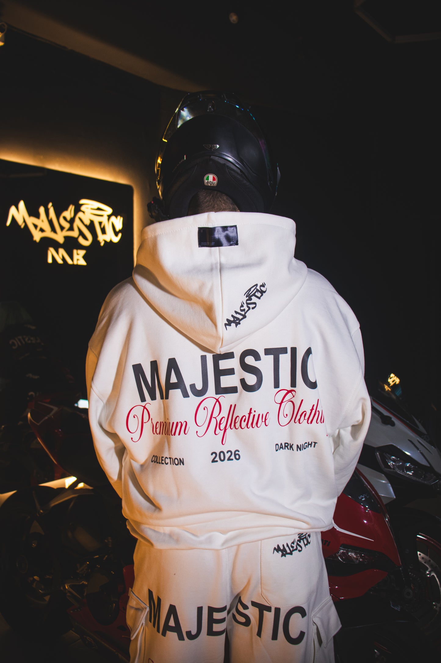 Hoodie Edición Majestic Legacy
