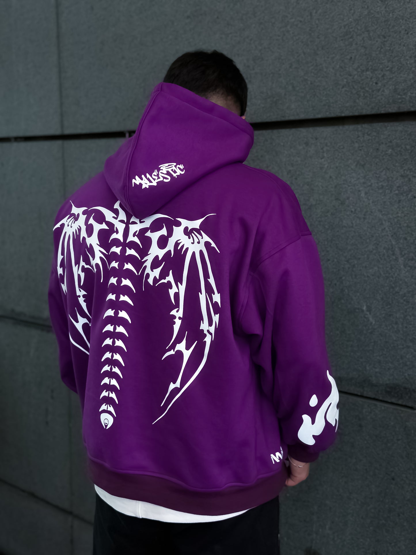 Hoodie Edición Majestic Fire