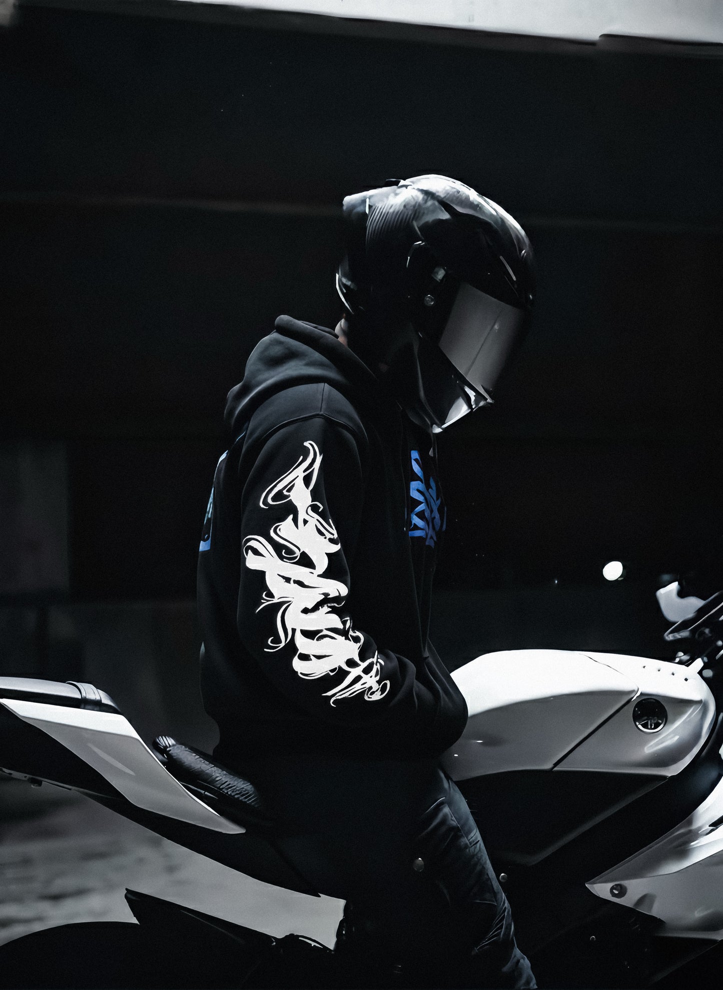 Hoodie Edición Majestic Bendecidos